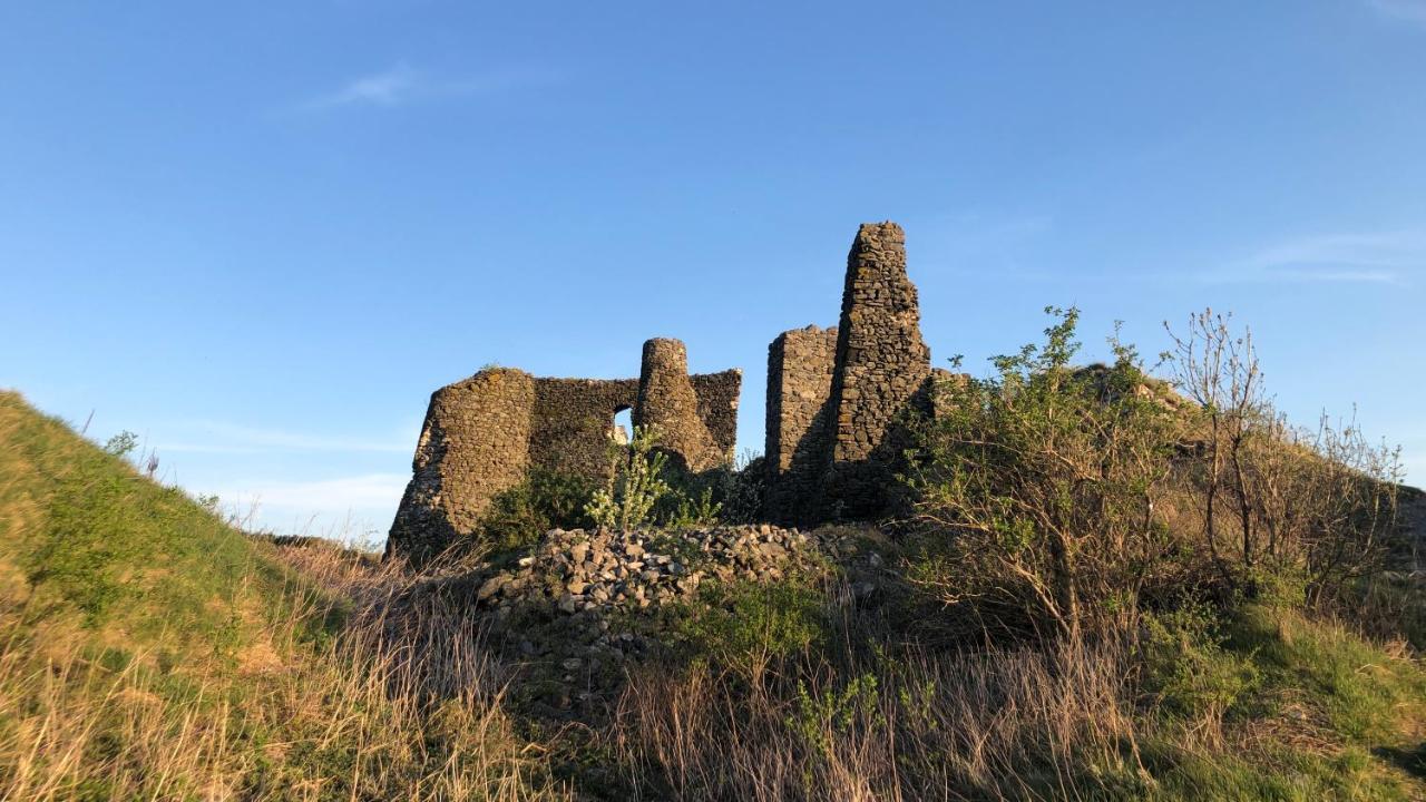 Csobanc Szerelem-Nemzeti Park-Oenallo Haz - Klimatizalt Gyulakeszi Dış mekan fotoğraf